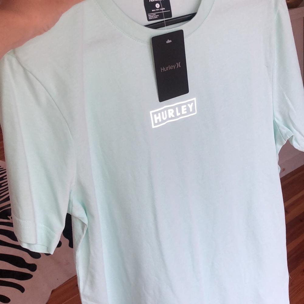 Hurley tshirt